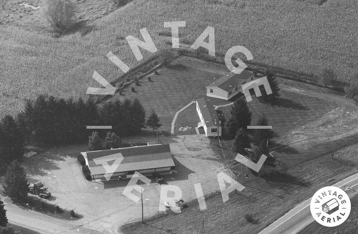 Stuckeys - Chelsea - 50 S Fletcher Rd (newer photo)